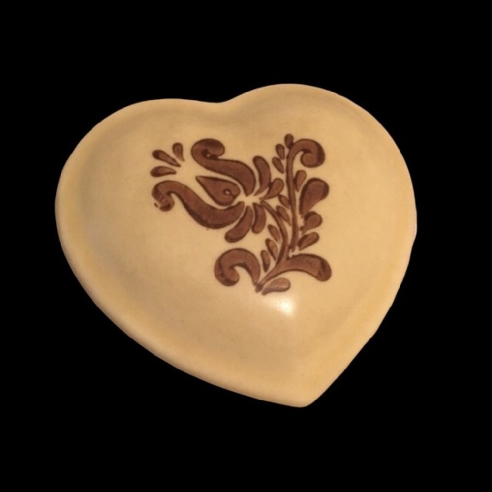 Heart Shaped Vintage Jewelry Trinket Box